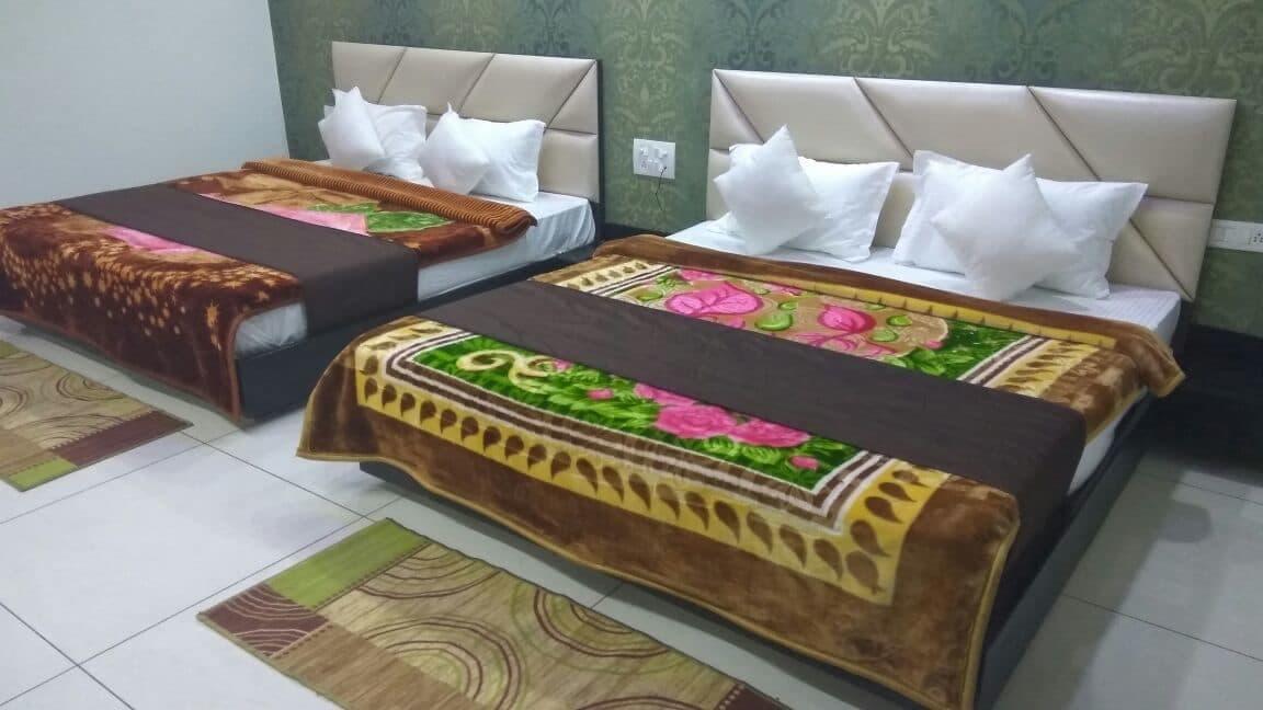 Oyo 30415 Hotel White City Anandpur  Экстерьер фото